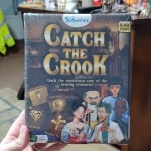 Catch the Crook Board Game - Black and Gold